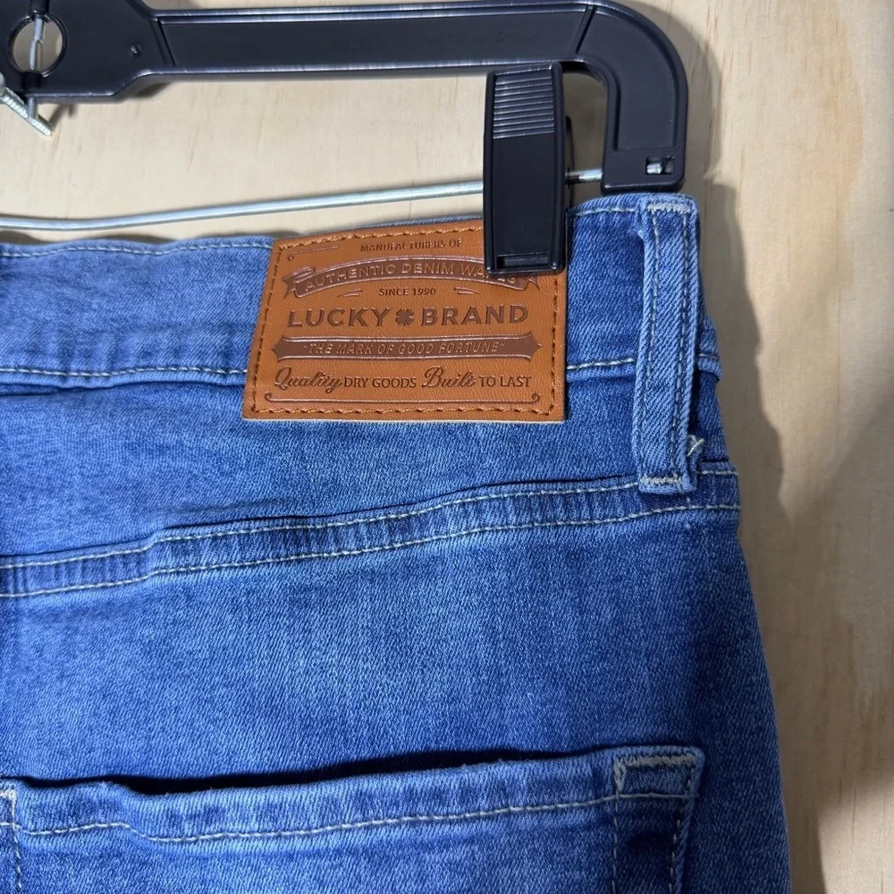 Lucky Brand Men’s 30x32 Blue Jeans Straight Fit Medium Wash‎ Denim Pants Casual